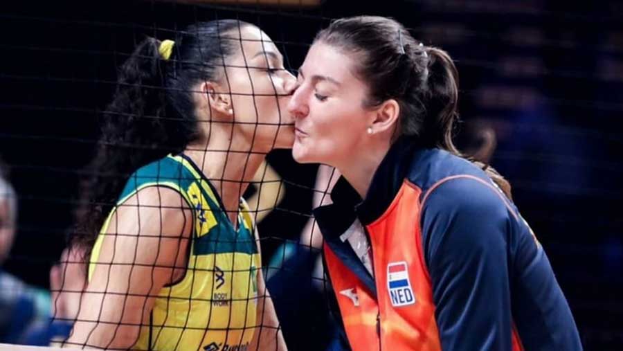 Anne Buijs (Volley-ball, Pays-Bas) et Ana Carolina Da Silva (Volley-ball, Brésil)