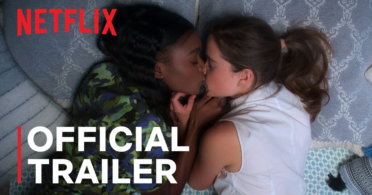 First Kill série lesbienne vampire Netflix, Juliette et Calliope, romance entre une vampire et une chasseuse de monstres