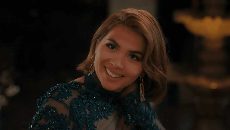 Hayley Kiyoko réalisera l’adaptation cinématographique de Girls Like Girls