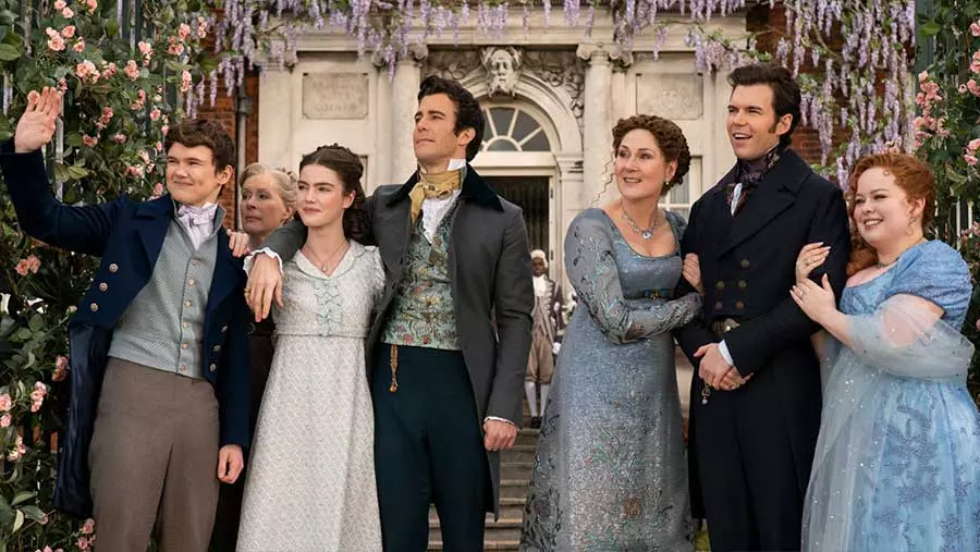 Les fans de Bridgerton sont convaincus que la saison 6 pourrait se concentrer sur une histoire d’amour saphique