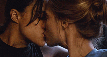 michelle-rodriguez-lesbian-kiss Tomboy : un thriller hollywoodien avec Michelle Rodriguez et Sigourney Weaver